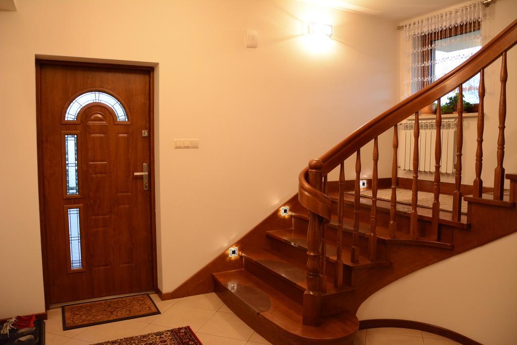 Agroturystyka Pod Jodlami Kolaki Wietrzychowo Exterior photo